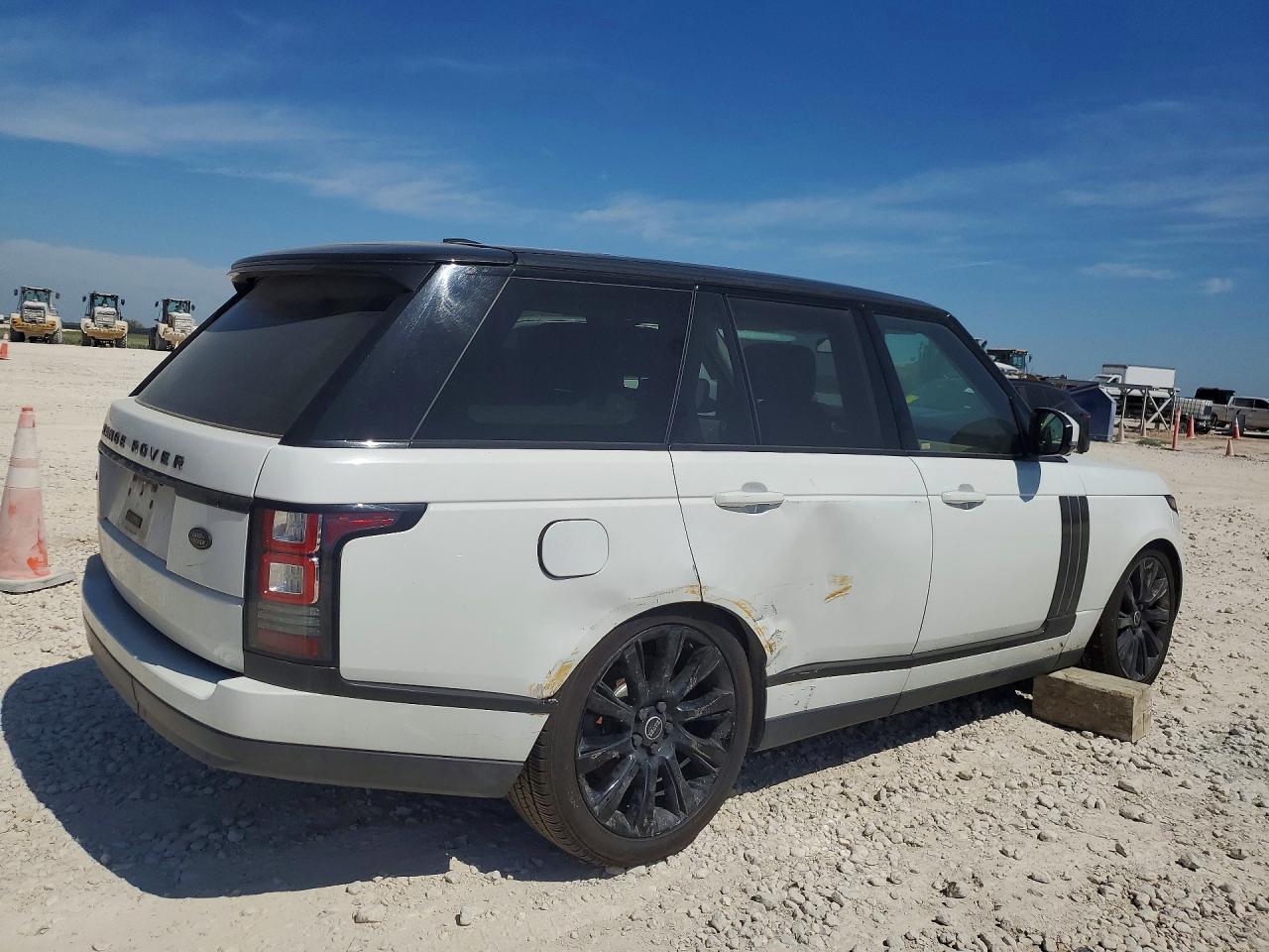 2013 LAND ROVER RANGE ROVER SUPERCHARGED photo 3