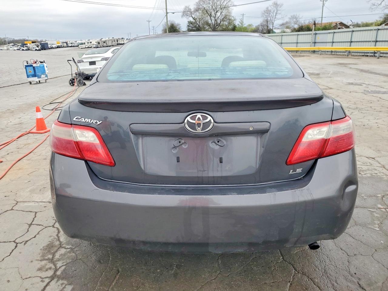 2008 TOYOTA CAMRY LE photo 11