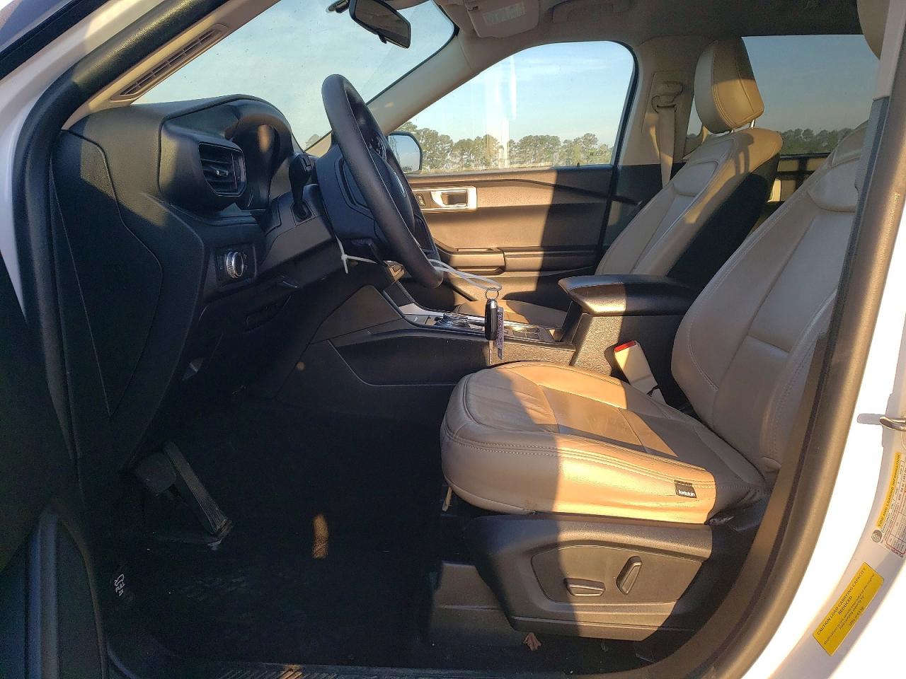 2020 FORD EXPLORER photo 13