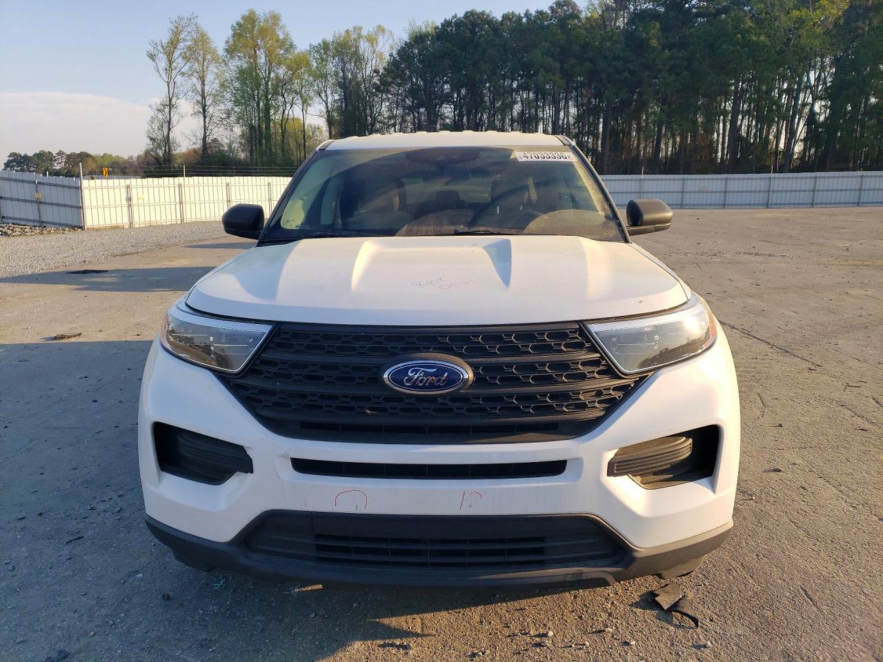 2020 FORD EXPLORER photo 9