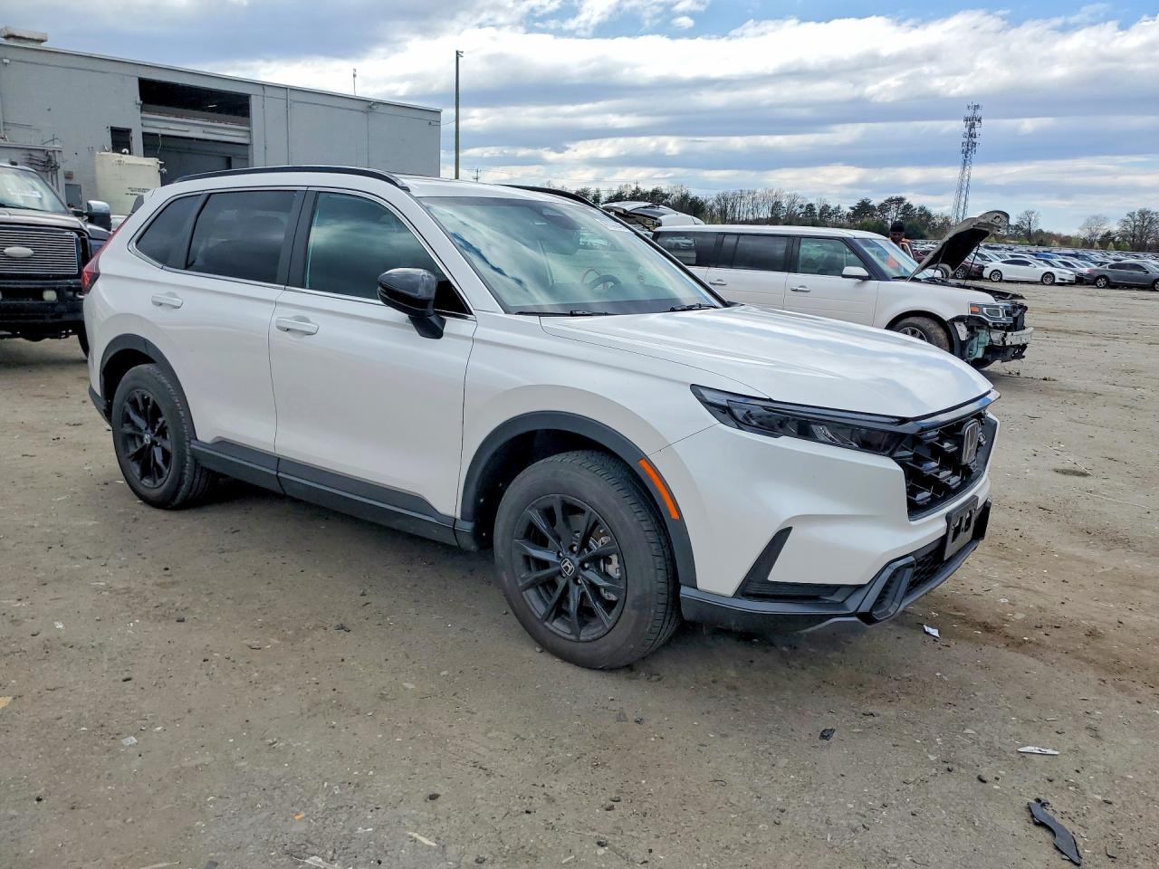 2025 HONDA CR-V SPORT photo 4