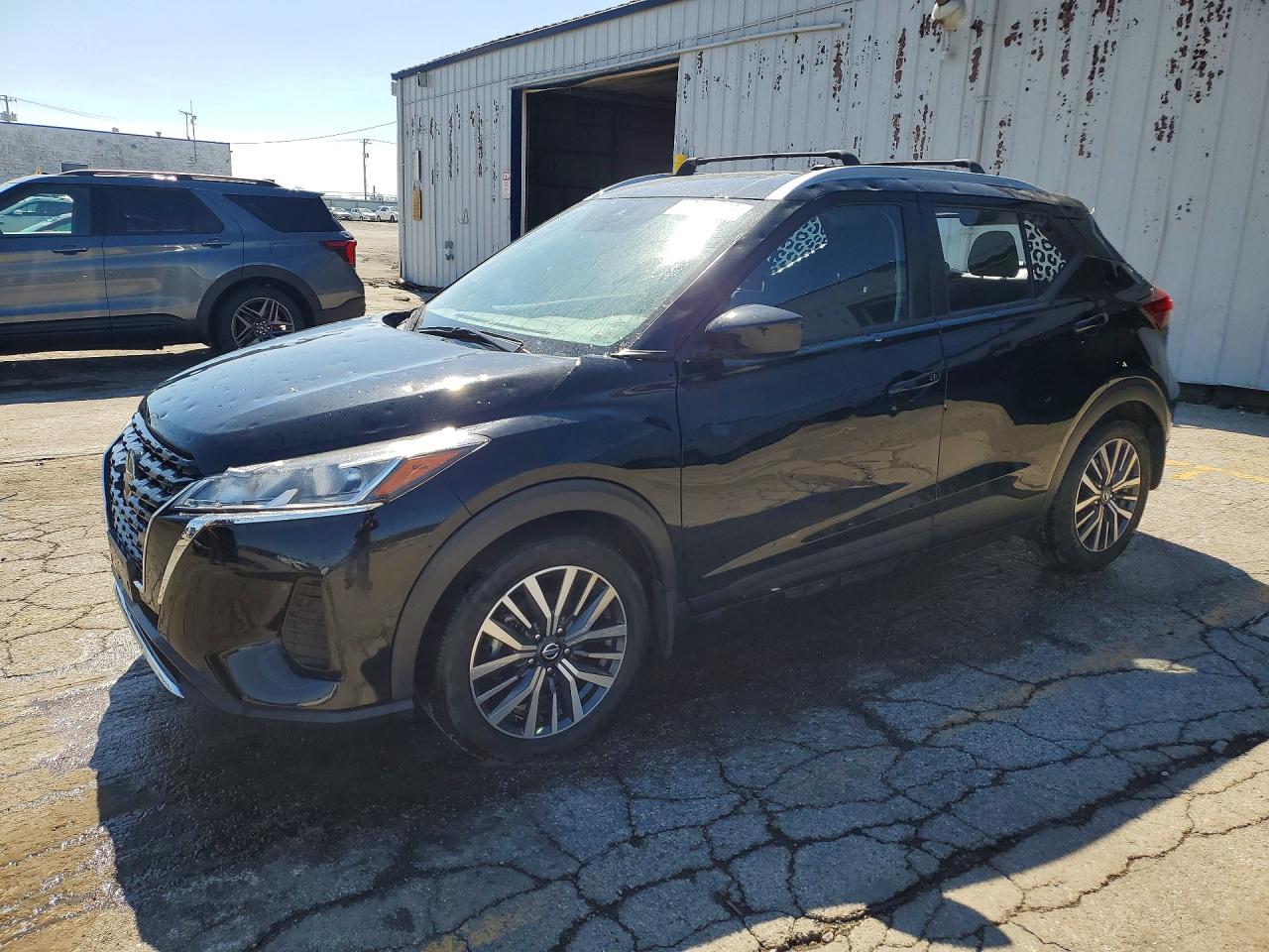 2021 NISSAN KICKS