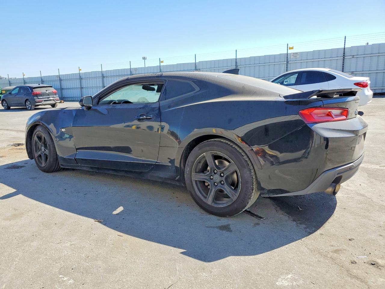 2016 CHEVROLET CAMARO LT photo 3