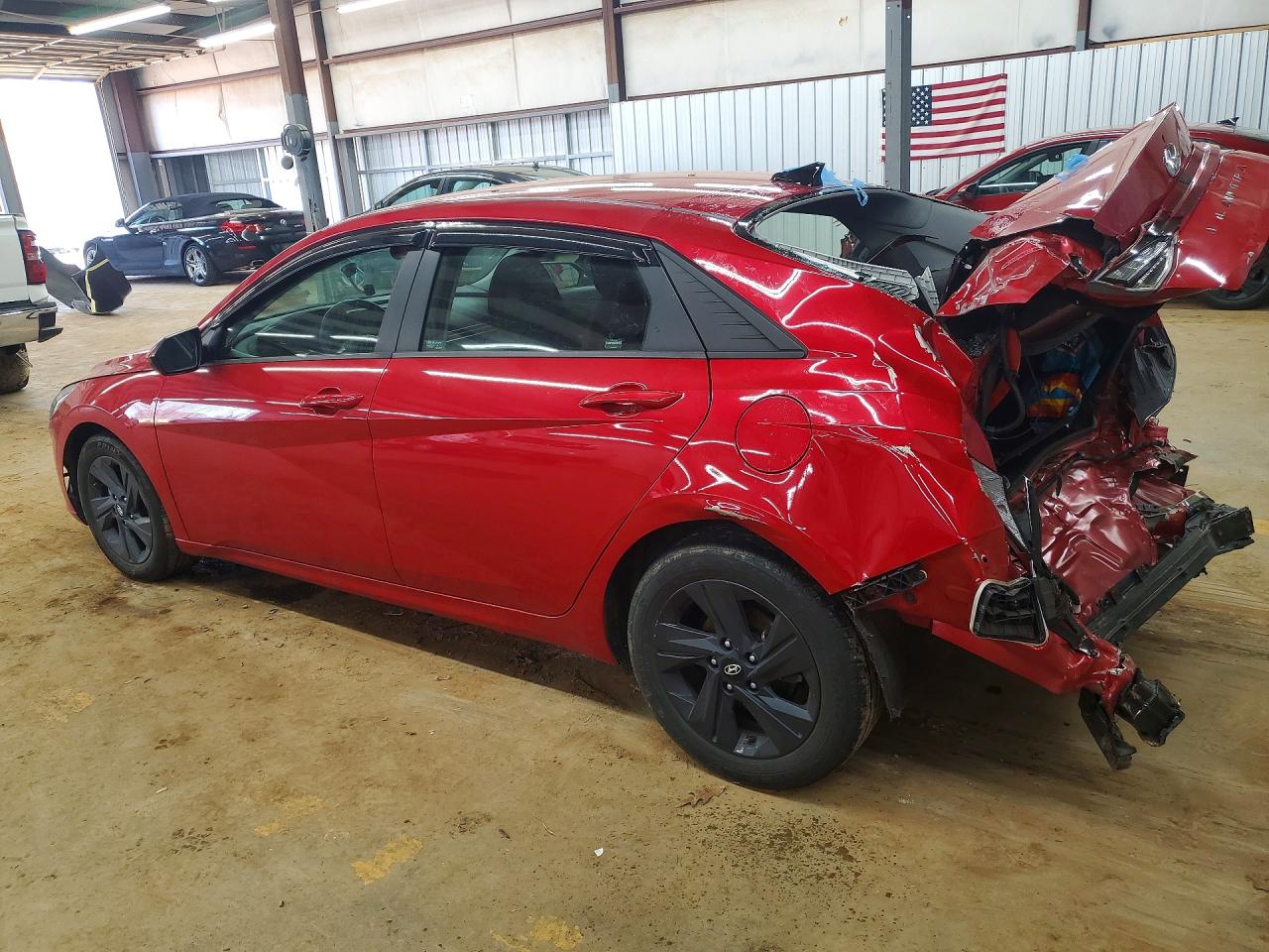 2023 HYUNDAI ELANTRA SEL photo 3
