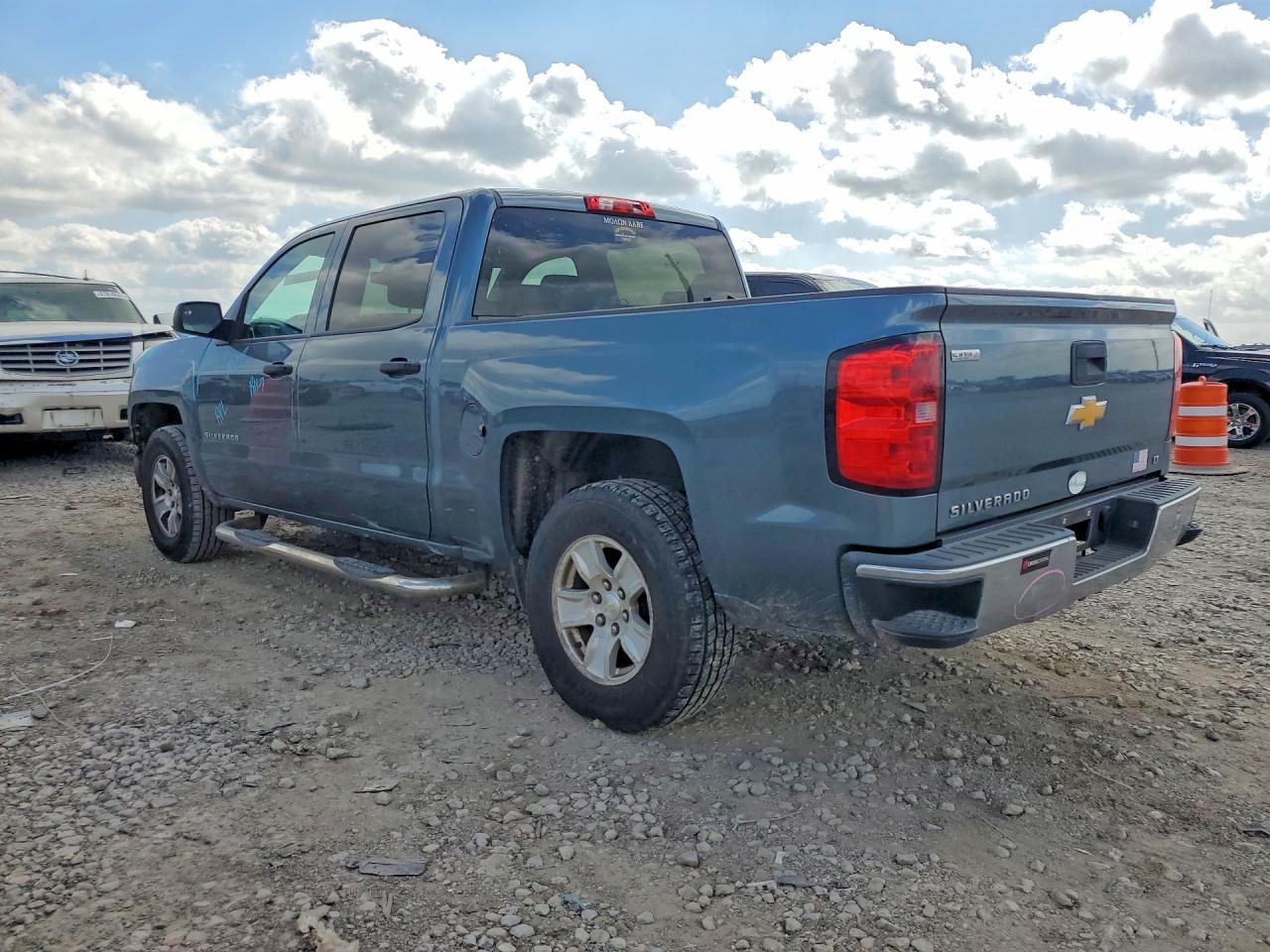 2014 CHEVROLET SILVERADO C1500 LT photo 3