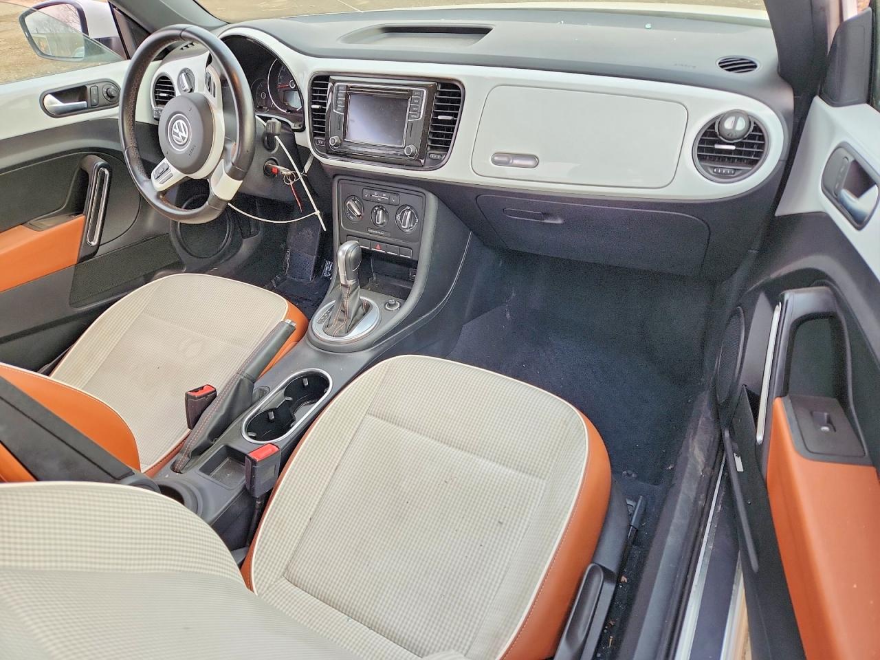 2017 VOLKSWAGEN BEETLE 1.8T photo 8