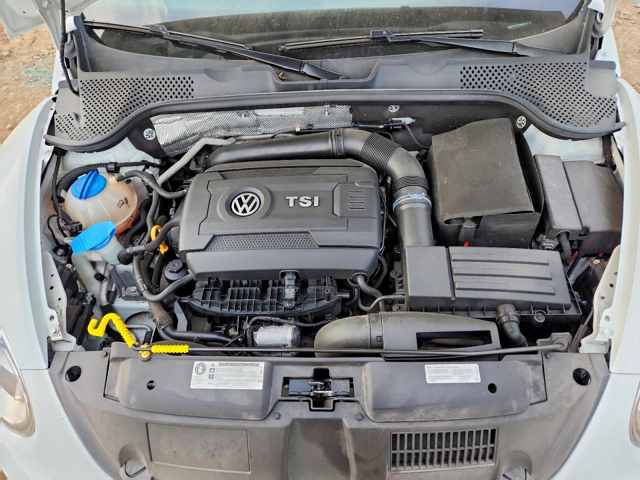 2017 VOLKSWAGEN BEETLE 1.8T photo 11