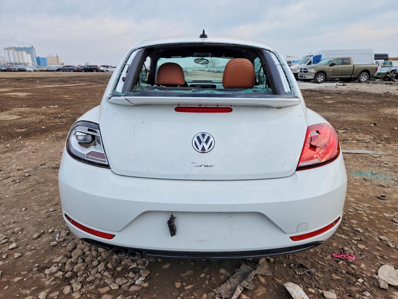 2017 VOLKSWAGEN BEETLE 1.8T photo 6