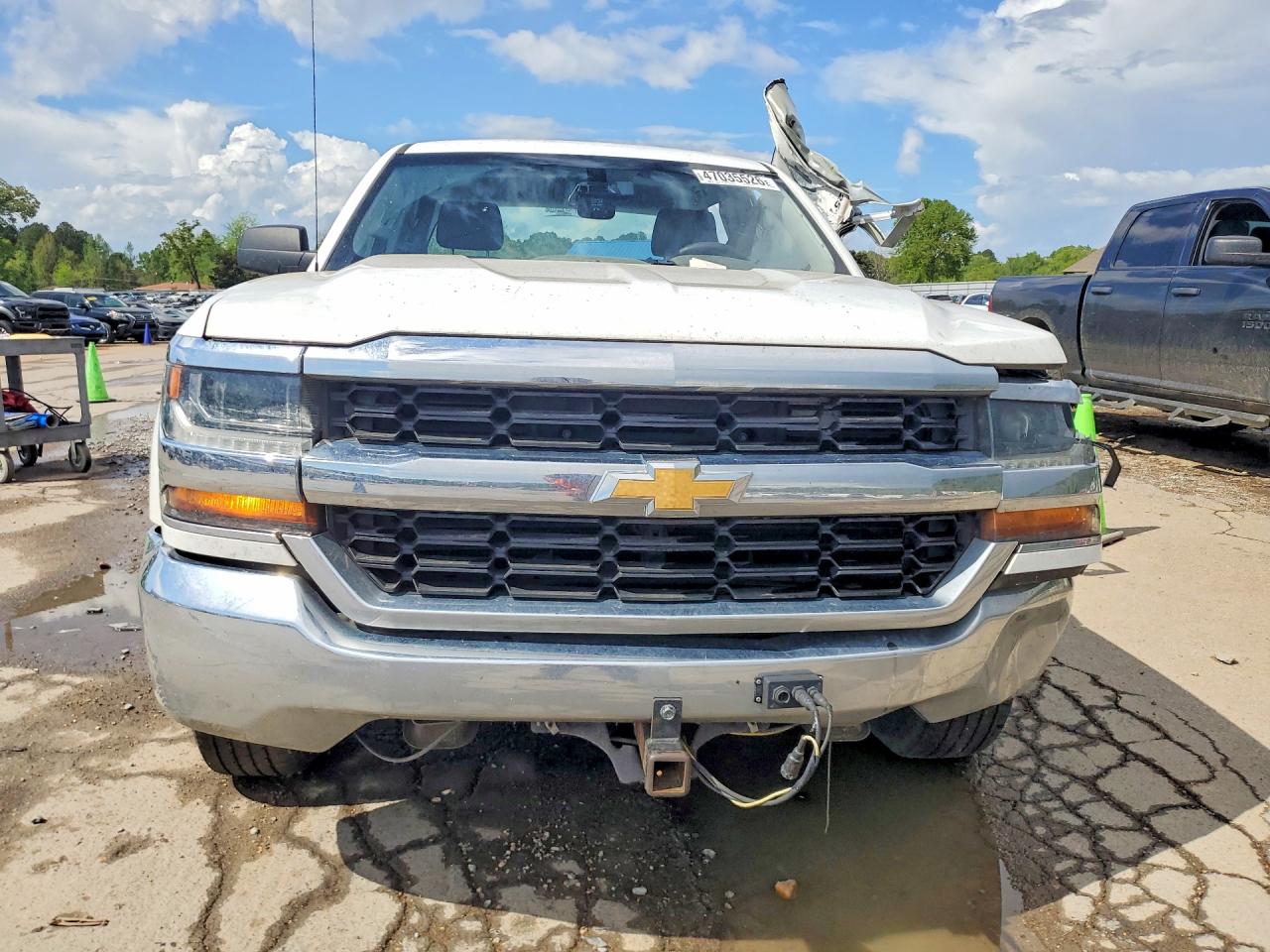 2018 CHEVROLET SILVERADO C1500 photo 9