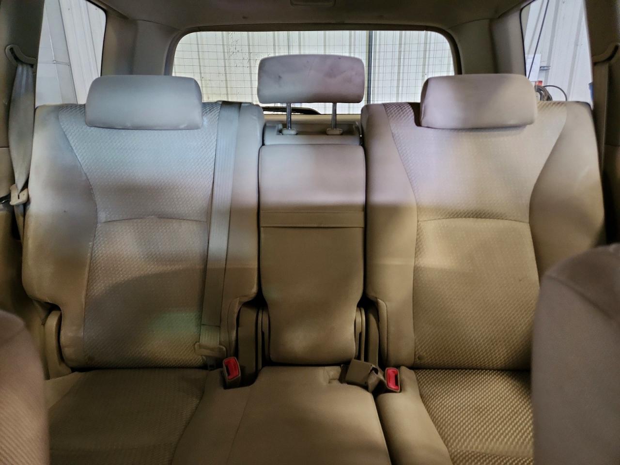 2006 TOYOTA HIGHLANDER BASE photo 19