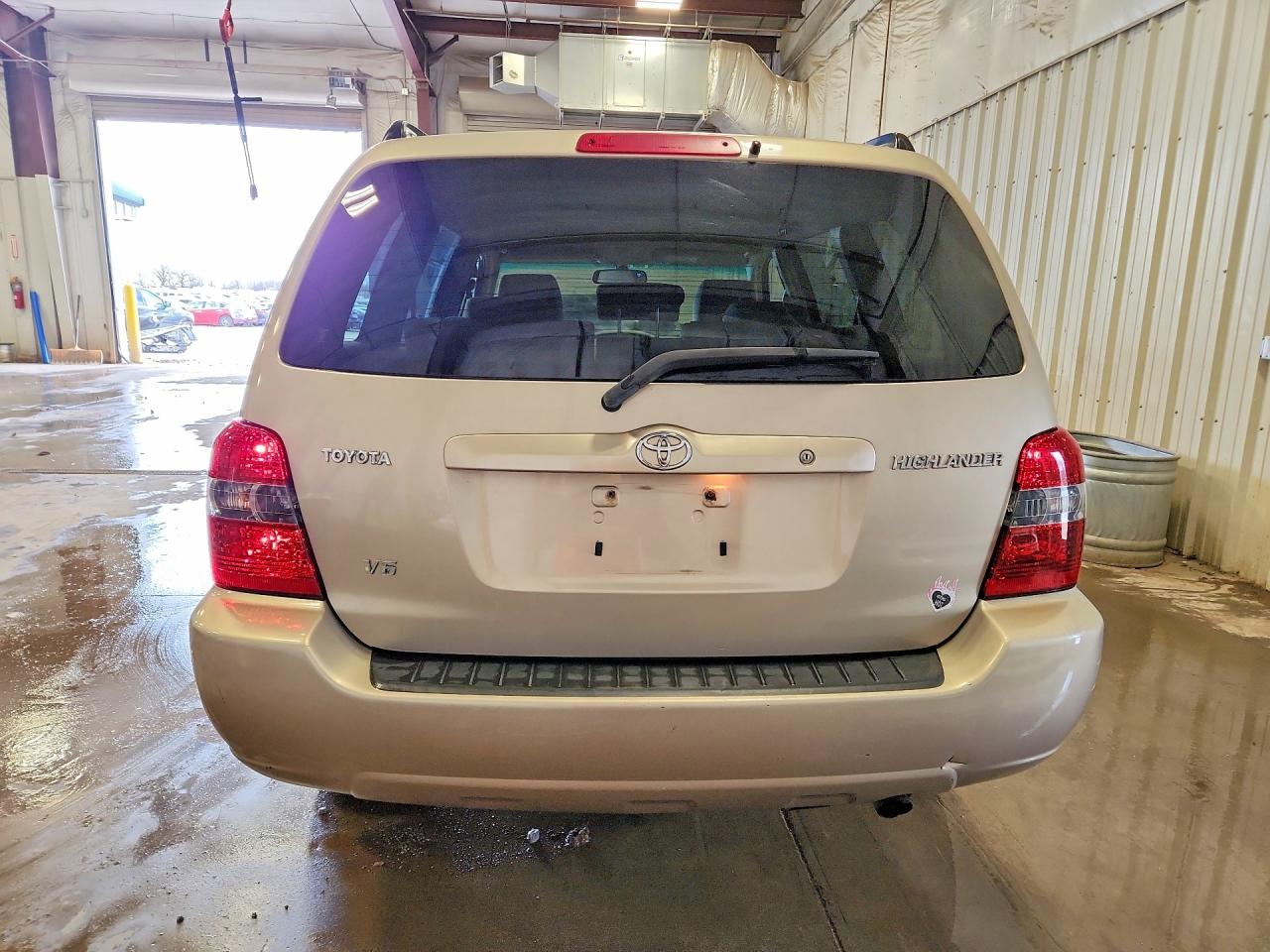 2006 TOYOTA HIGHLANDER BASE photo 11