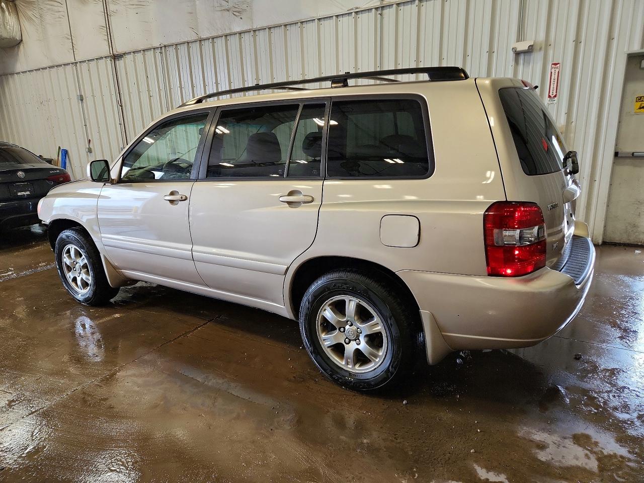 2006 TOYOTA HIGHLANDER BASE photo 3