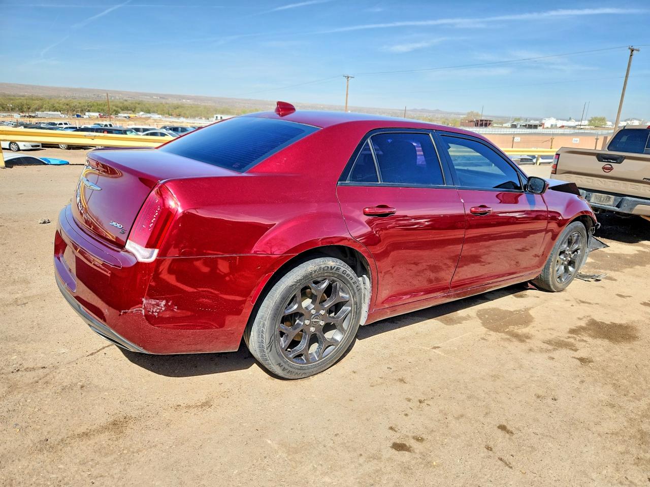 2019 CHRYSLER 300 S photo 3
