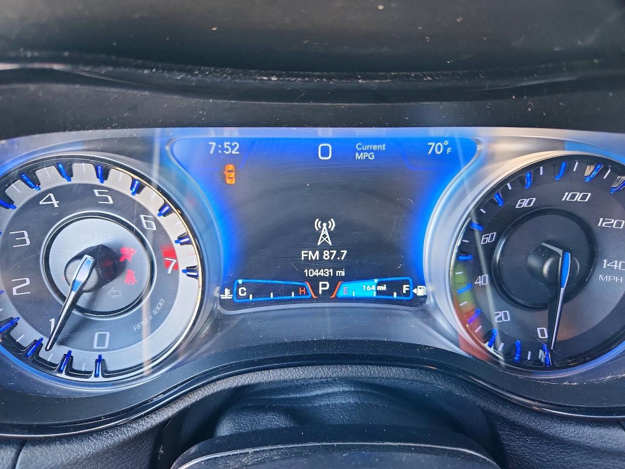 2019 CHRYSLER 300 S photo 9