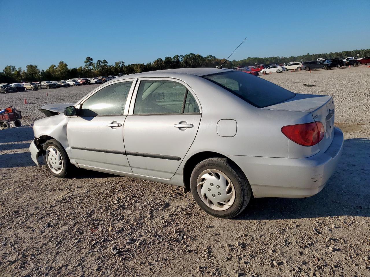 2005 TOYOTA COROLLA photo 2