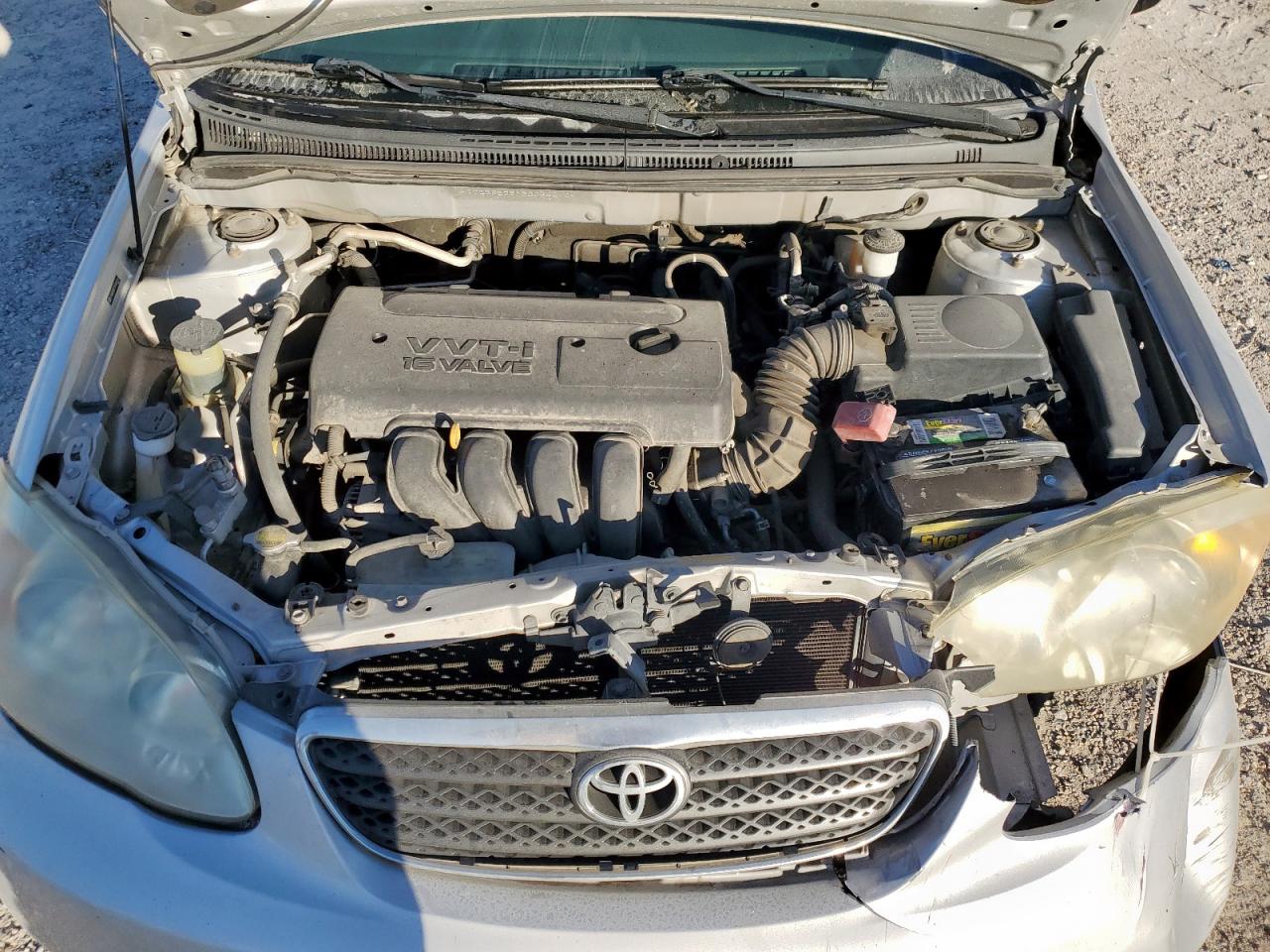 2005 TOYOTA COROLLA photo 11