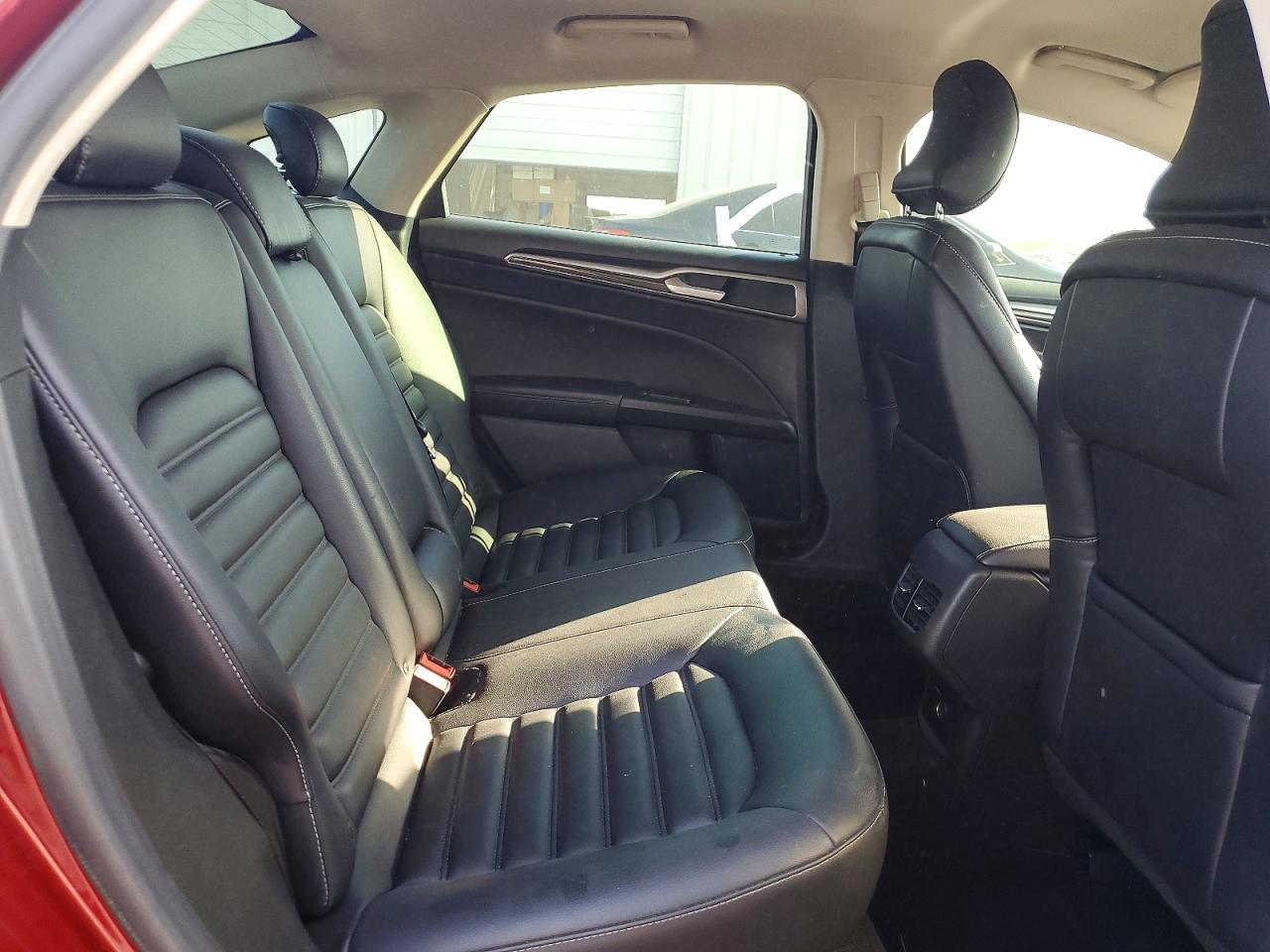 2019 FORD FUSION SEL photo 19