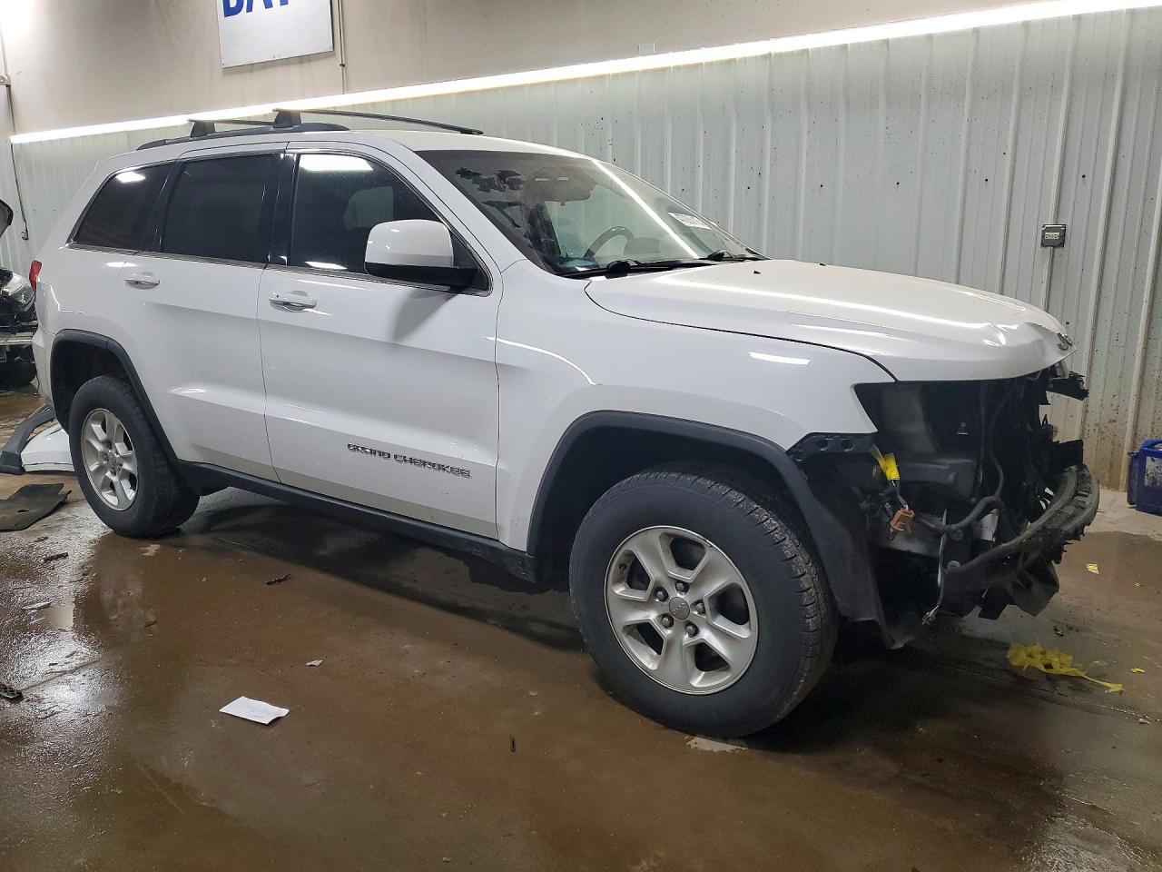 2014 JEEP GRAND CHEROKEE LAREDO photo 4