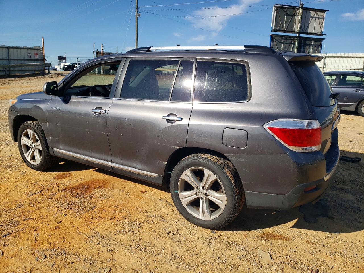 2013 TOYOTA HIGHLANDER LIMITED photo 4