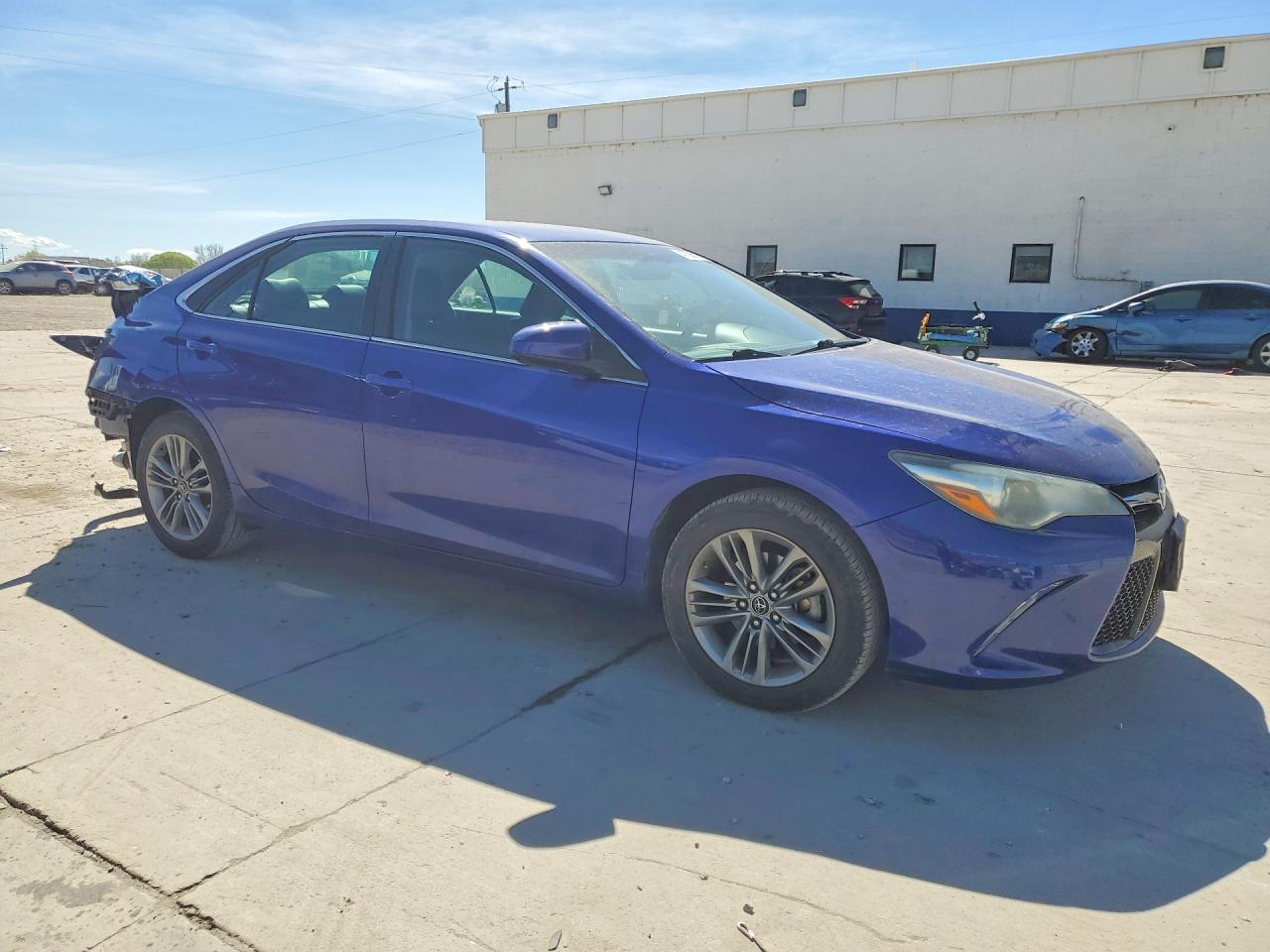 2016 TOYOTA CAMRY SE photo 10