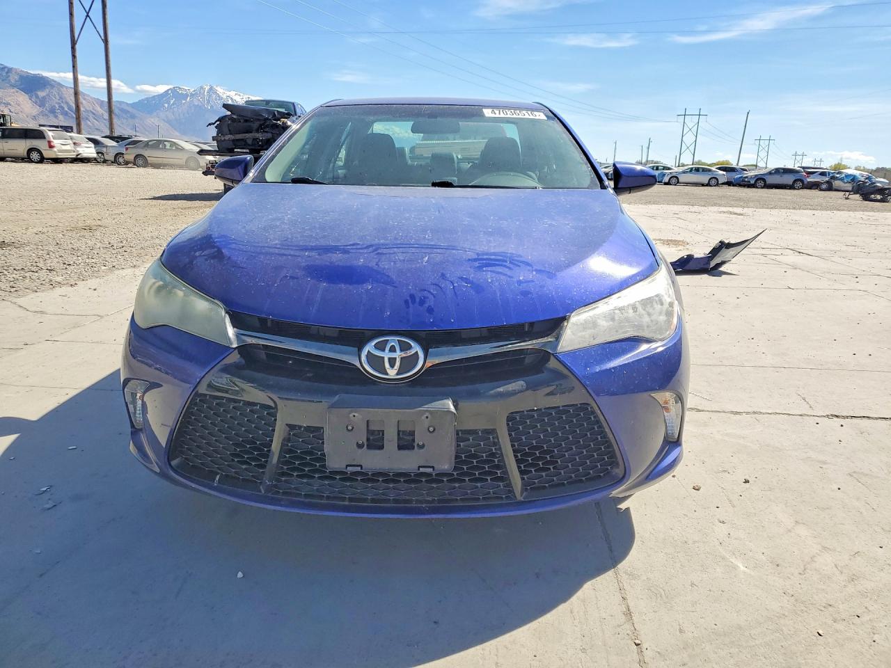 2016 TOYOTA CAMRY SE photo 13