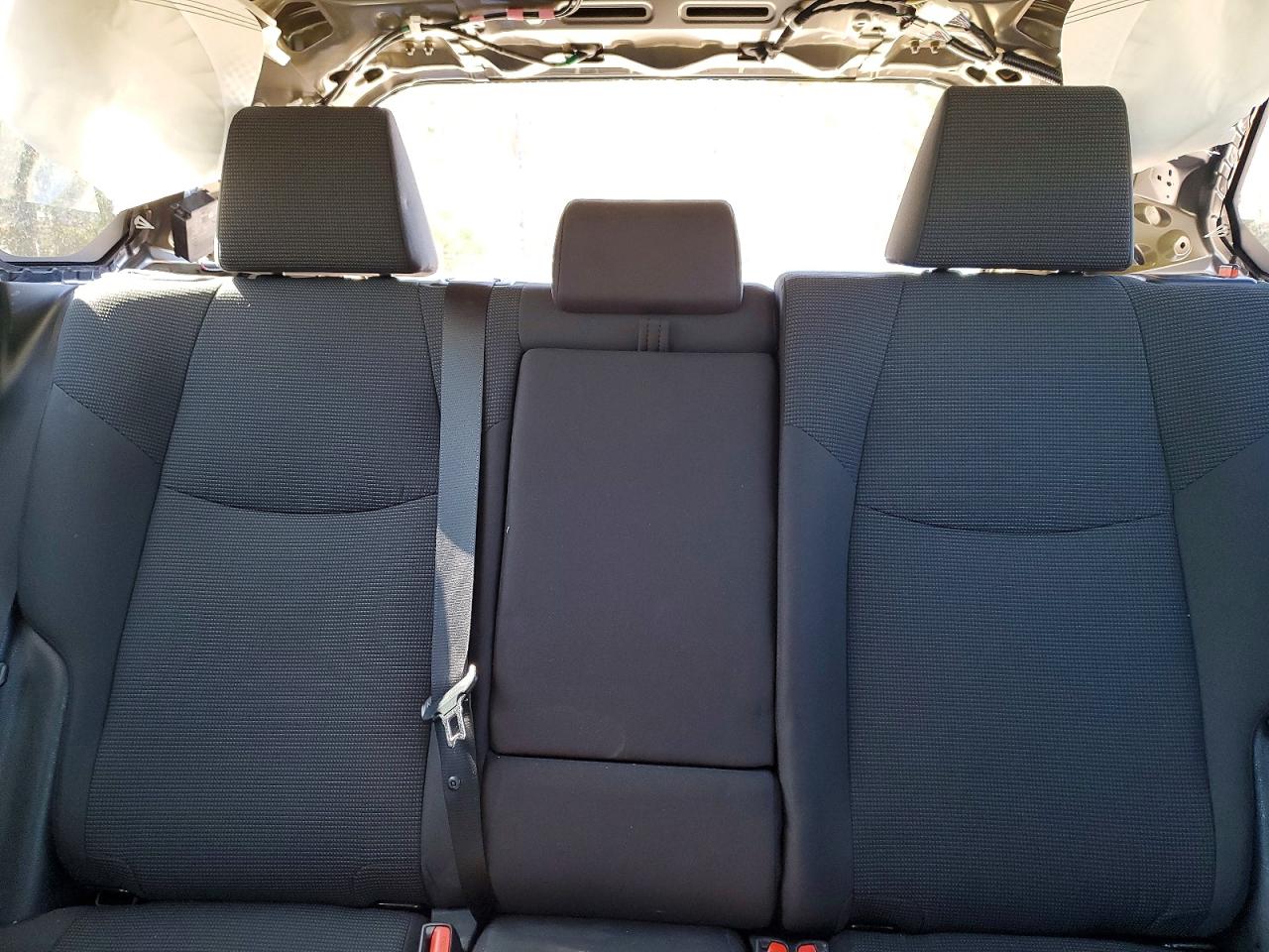 2019 TOYOTA RAV4 LE photo 19