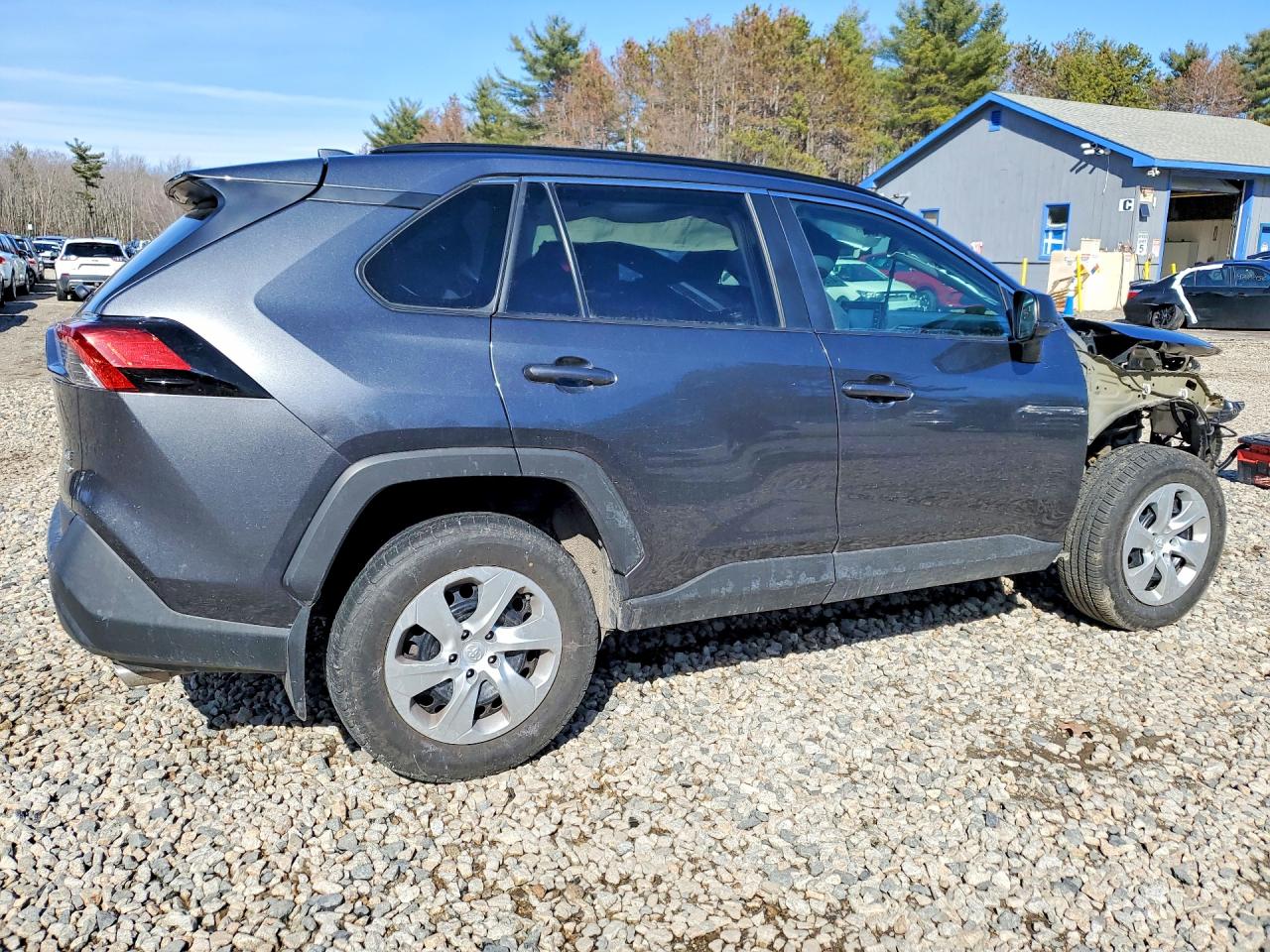 2019 TOYOTA RAV4 LE photo 5