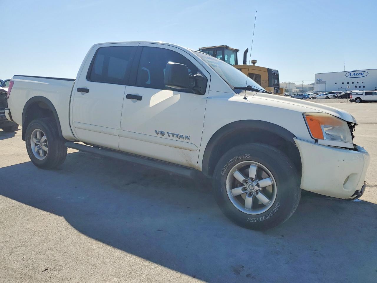2009 NISSAN TITAN XE FFV photo 4