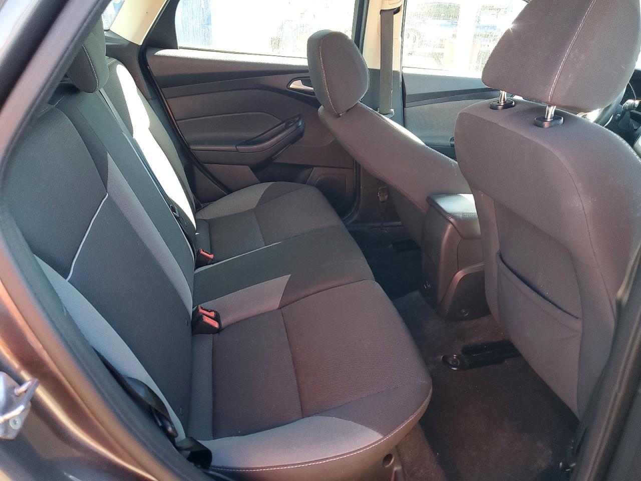 2013 FORD FOCUS SE photo 19
