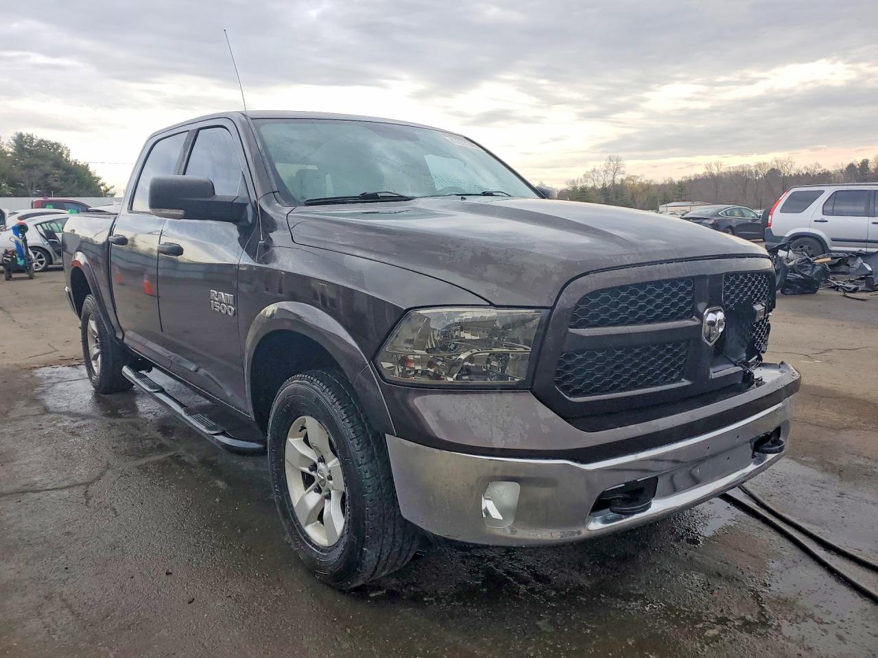 2016 RAM 1500 SLT photo 10