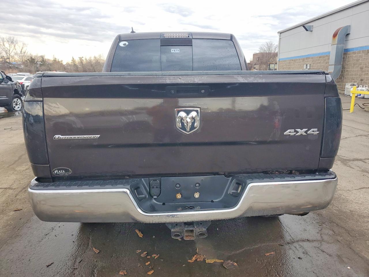 2016 RAM 1500 SLT photo 16