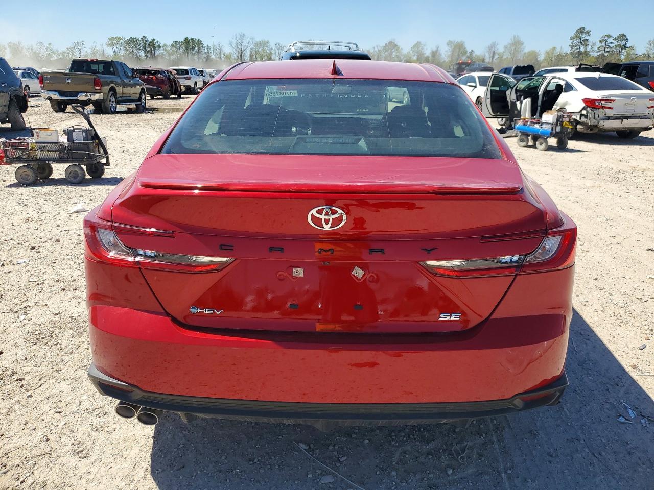 2025 TOYOTA CAMRY SE photo 11