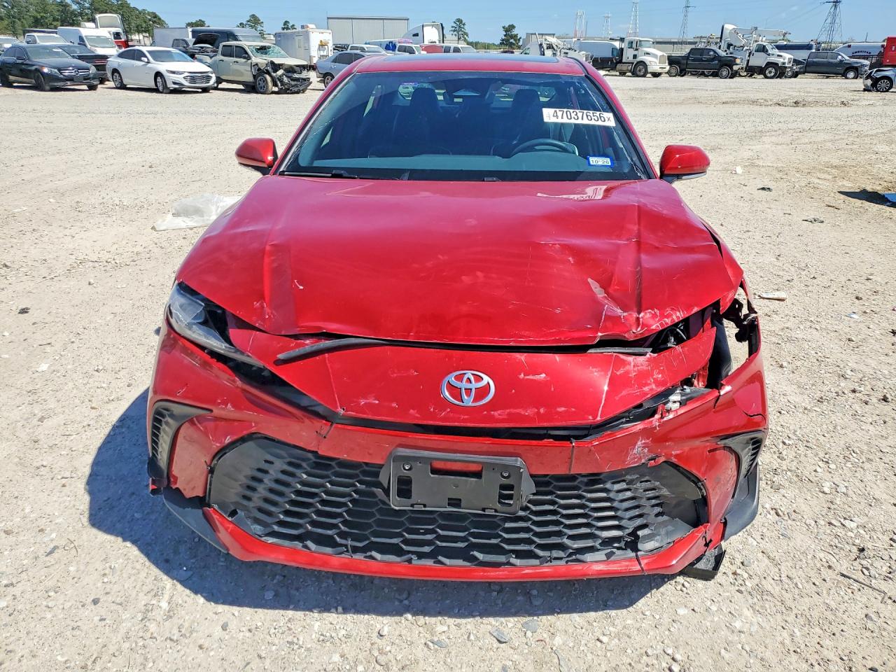 2025 TOYOTA CAMRY SE photo 9