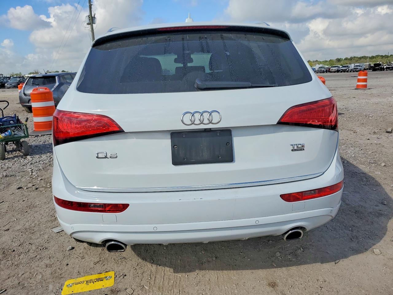 2015 AUDI Q5 photo 11