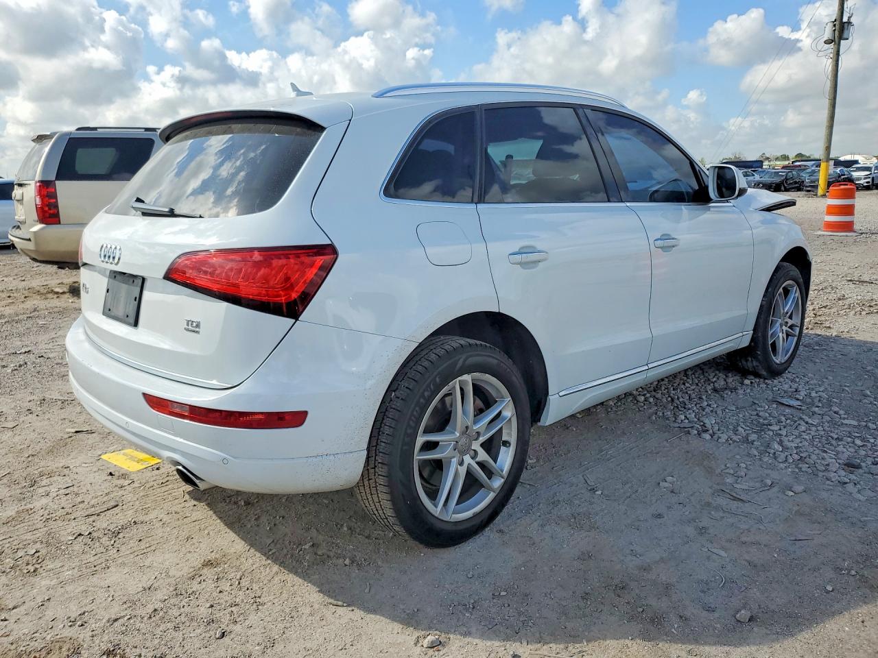 2015 AUDI Q5 photo 5