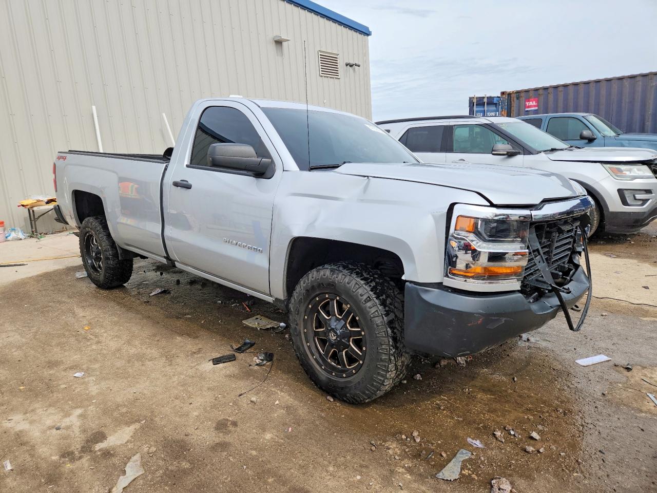 2018 CHEVROLET SILVERADO K1500 photo 7