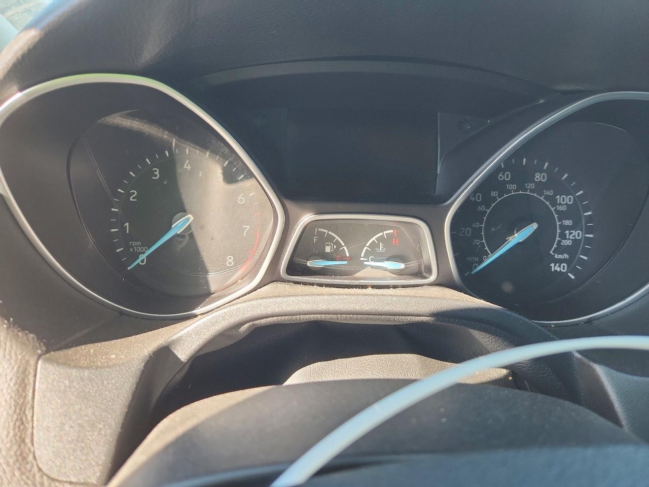 2015 FORD FOCUS SE photo 17