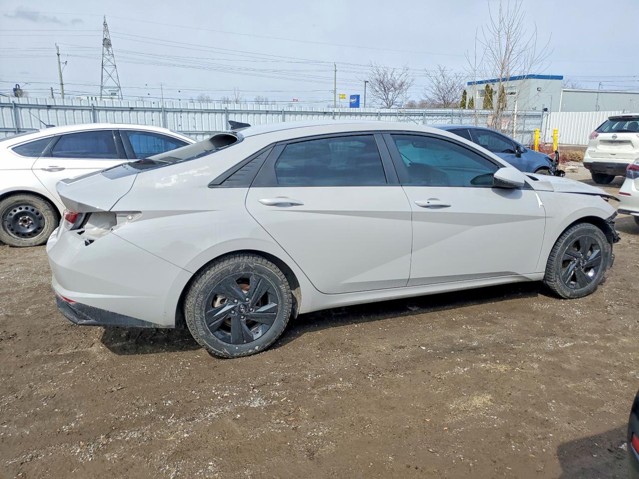 2023 HYUNDAI ELANTRA SEL photo 5