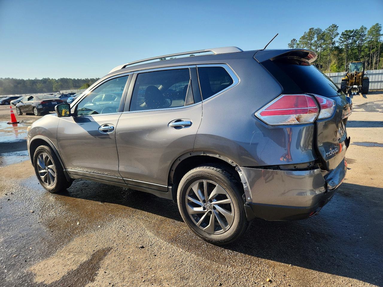 2016 NISSAN ROGUE SL photo 2