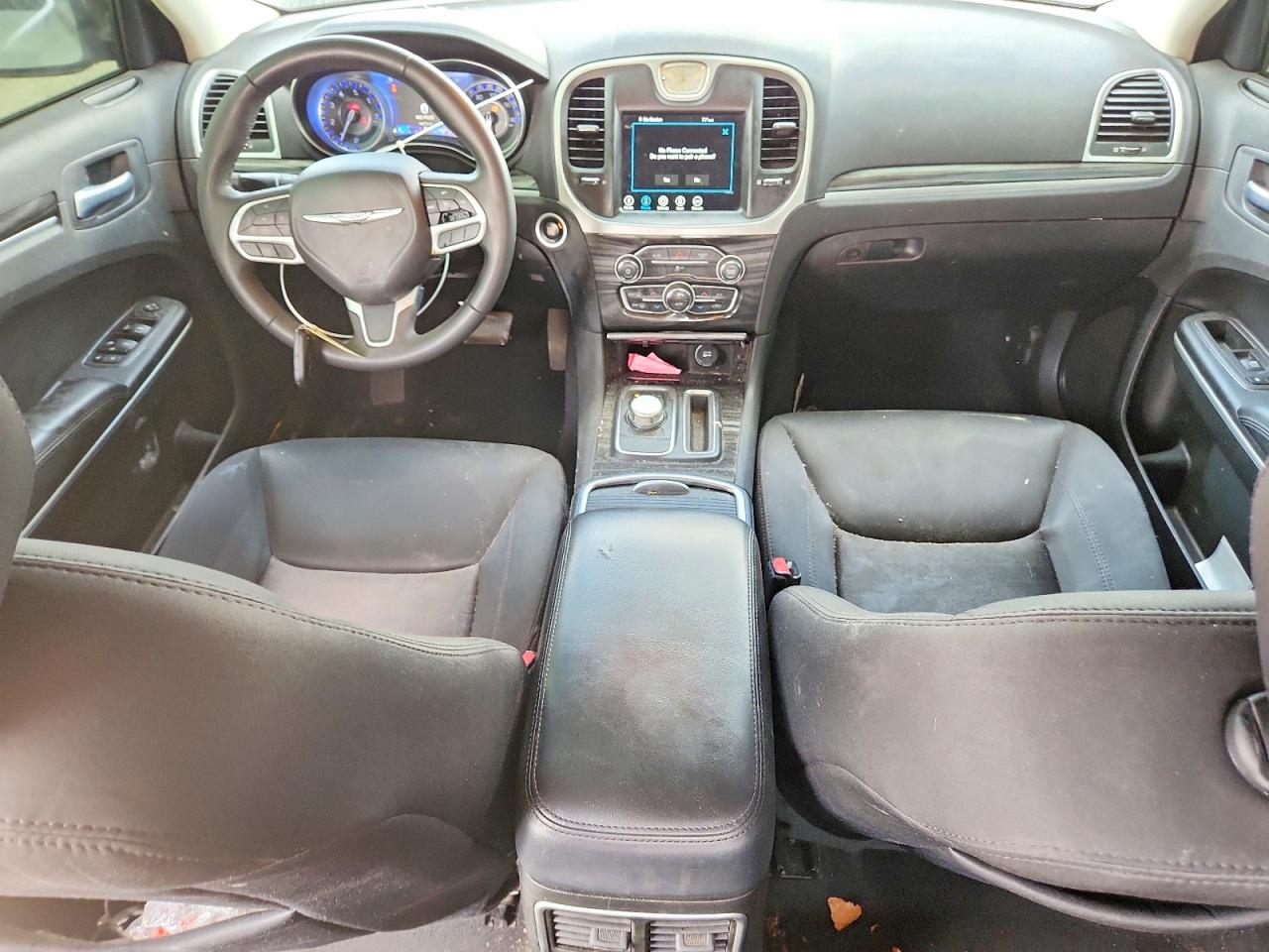 2022 CHRYSLER 300 TOURING photo 15