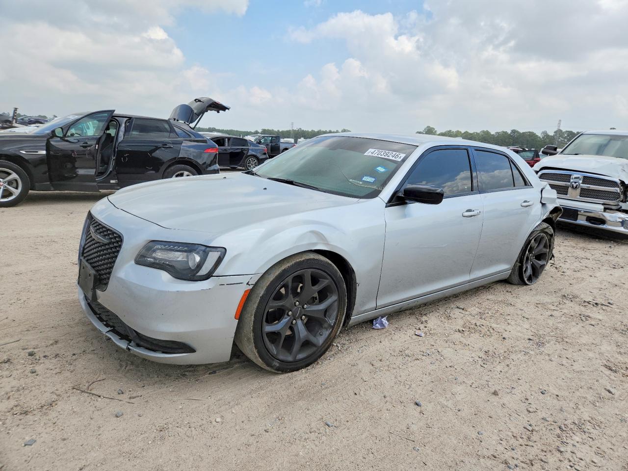 2022 CHRYSLER 300