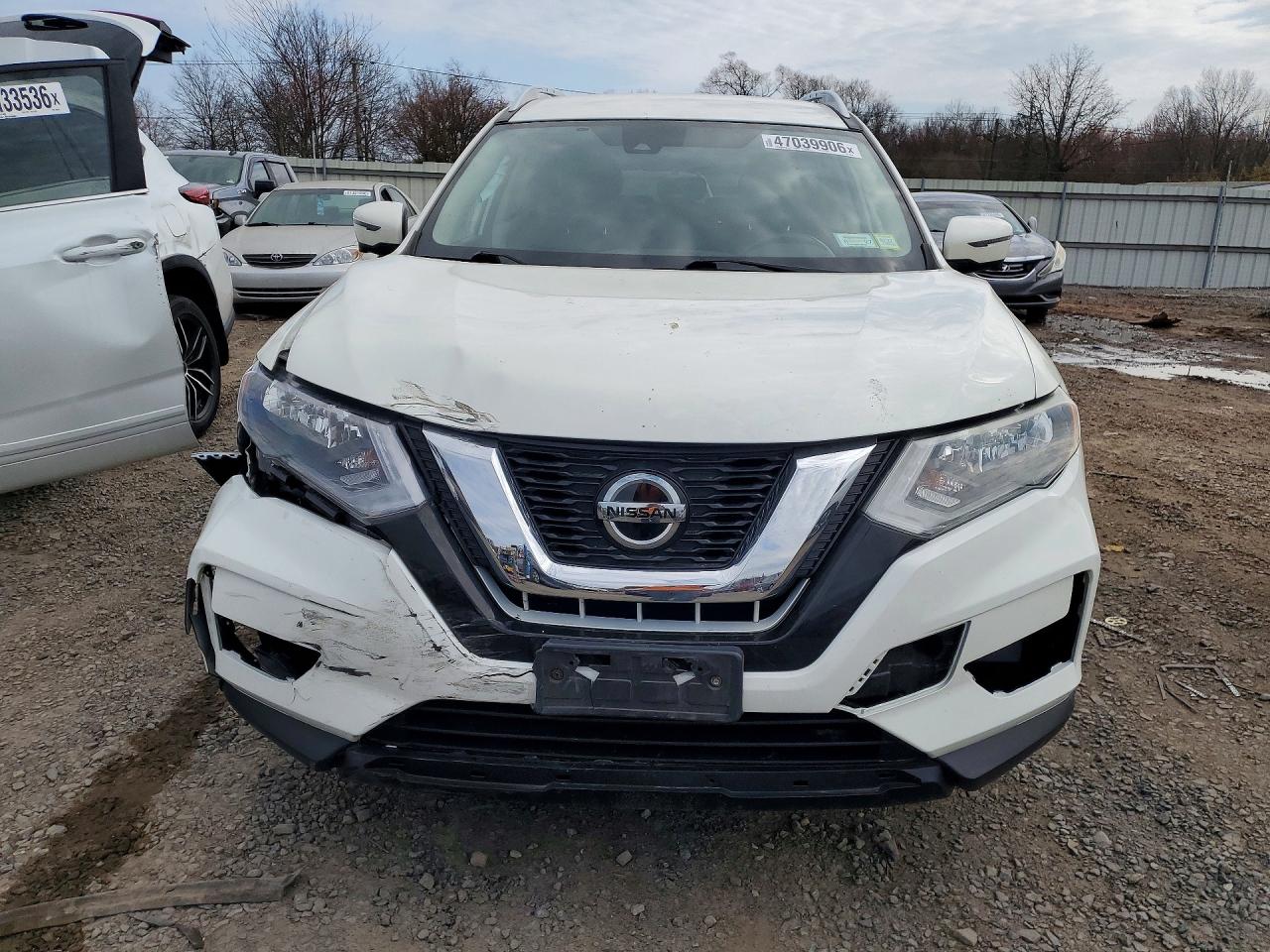 2019 NISSAN ROGUE SV photo 9