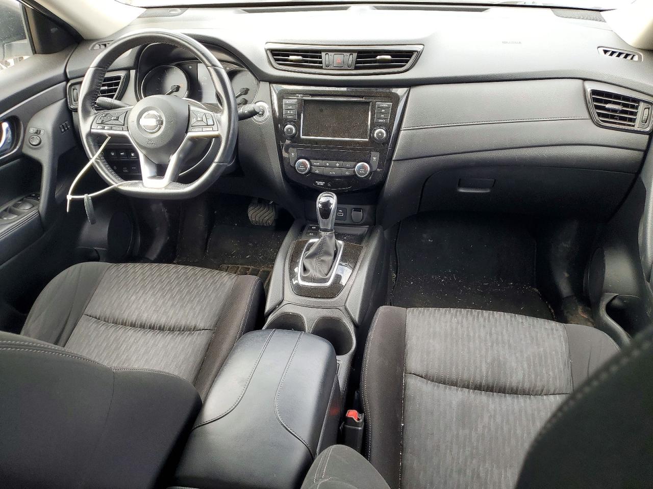 2019 NISSAN ROGUE SV photo 15