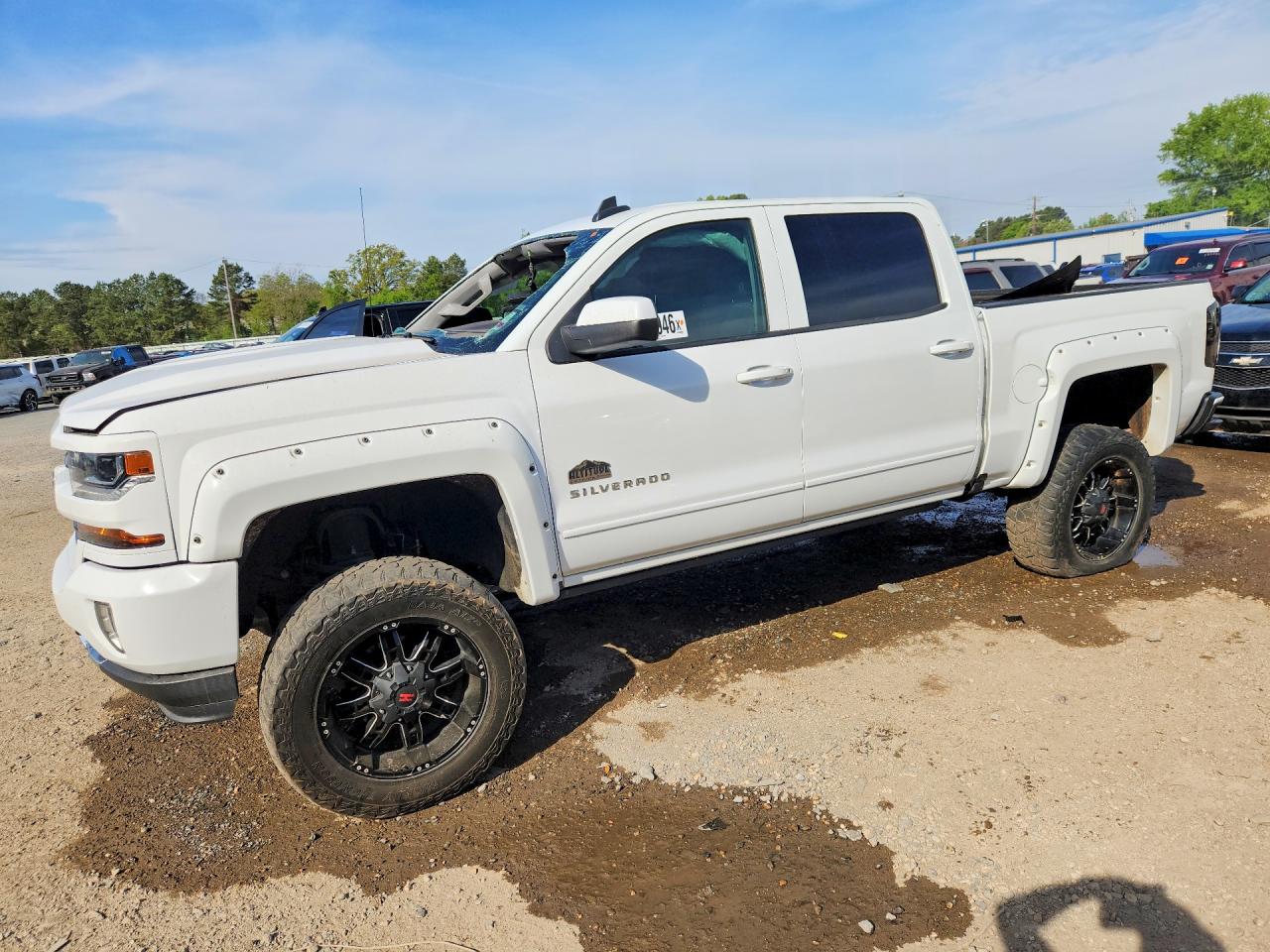 2017 CHEVROLET SILVERADO