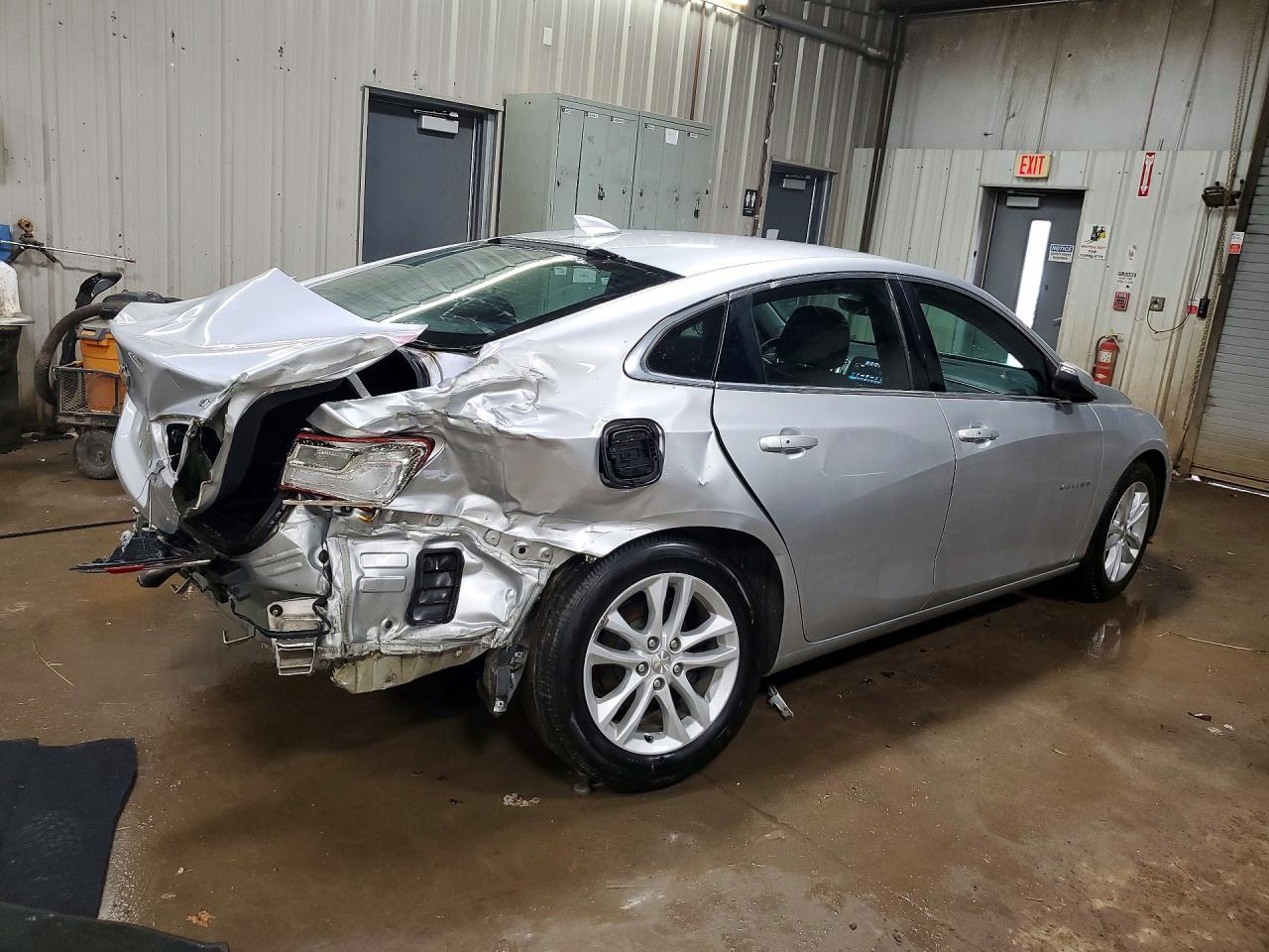 2017 CHEVROLET MALIBU LT photo 3