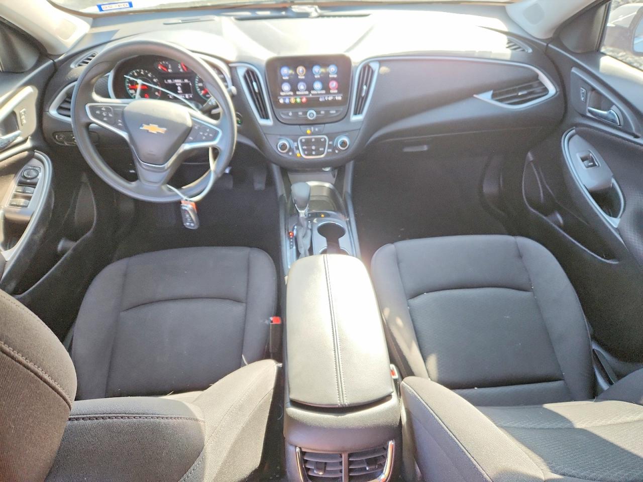 2024 CHEVROLET MALIBU LT photo 8