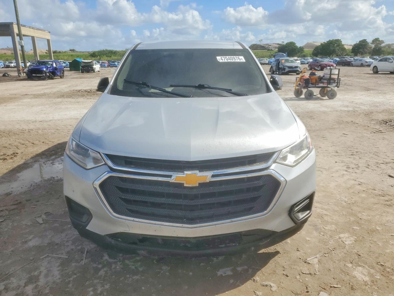 2020 CHEVROLET TRAVERSE LS photo 9