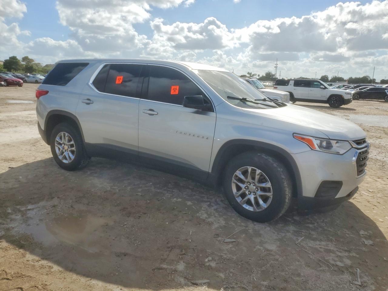 2020 CHEVROLET TRAVERSE LS photo 7