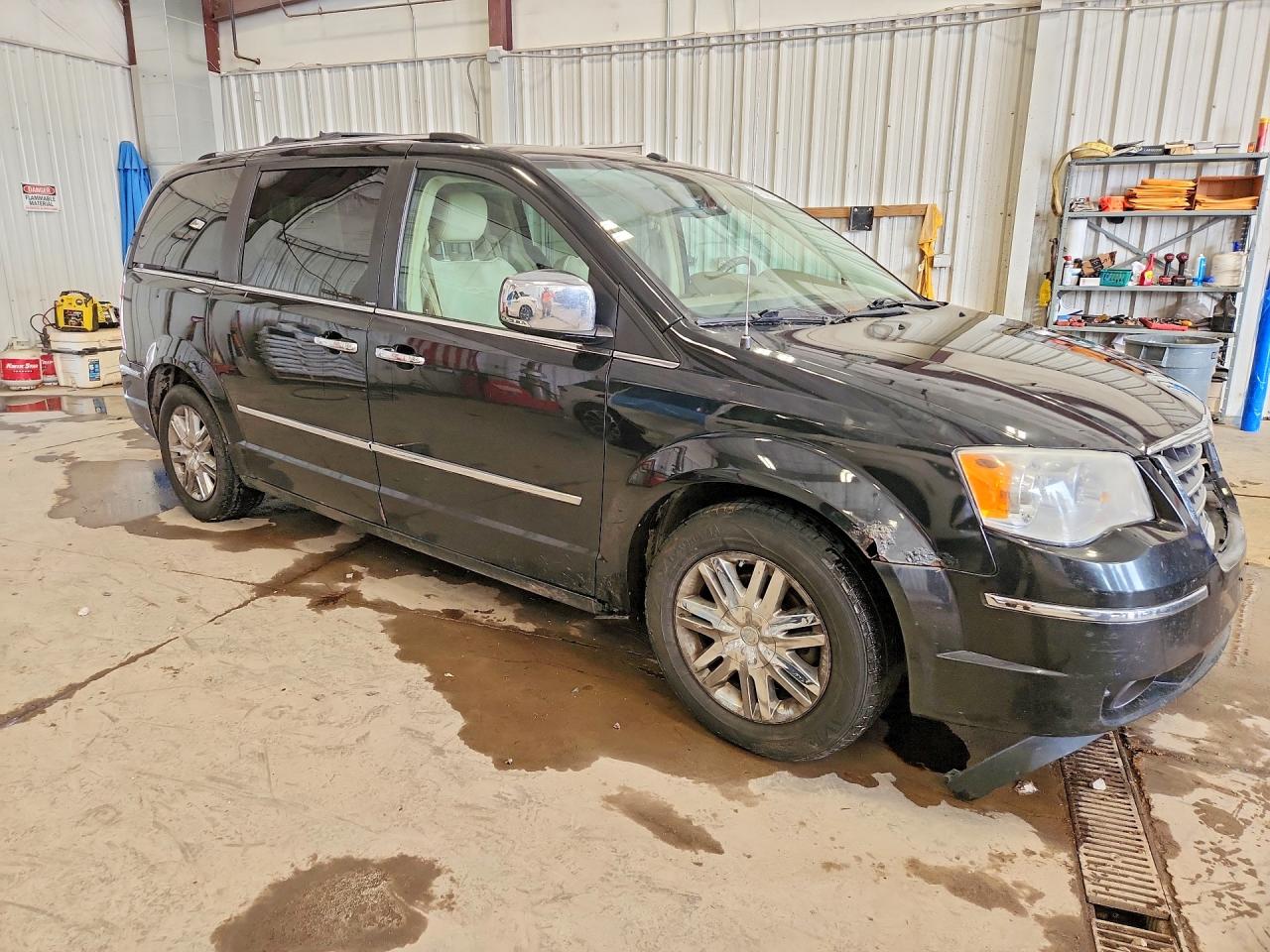 2008 CHRYSLER TOWN & COUNTRY LIMITED photo 7