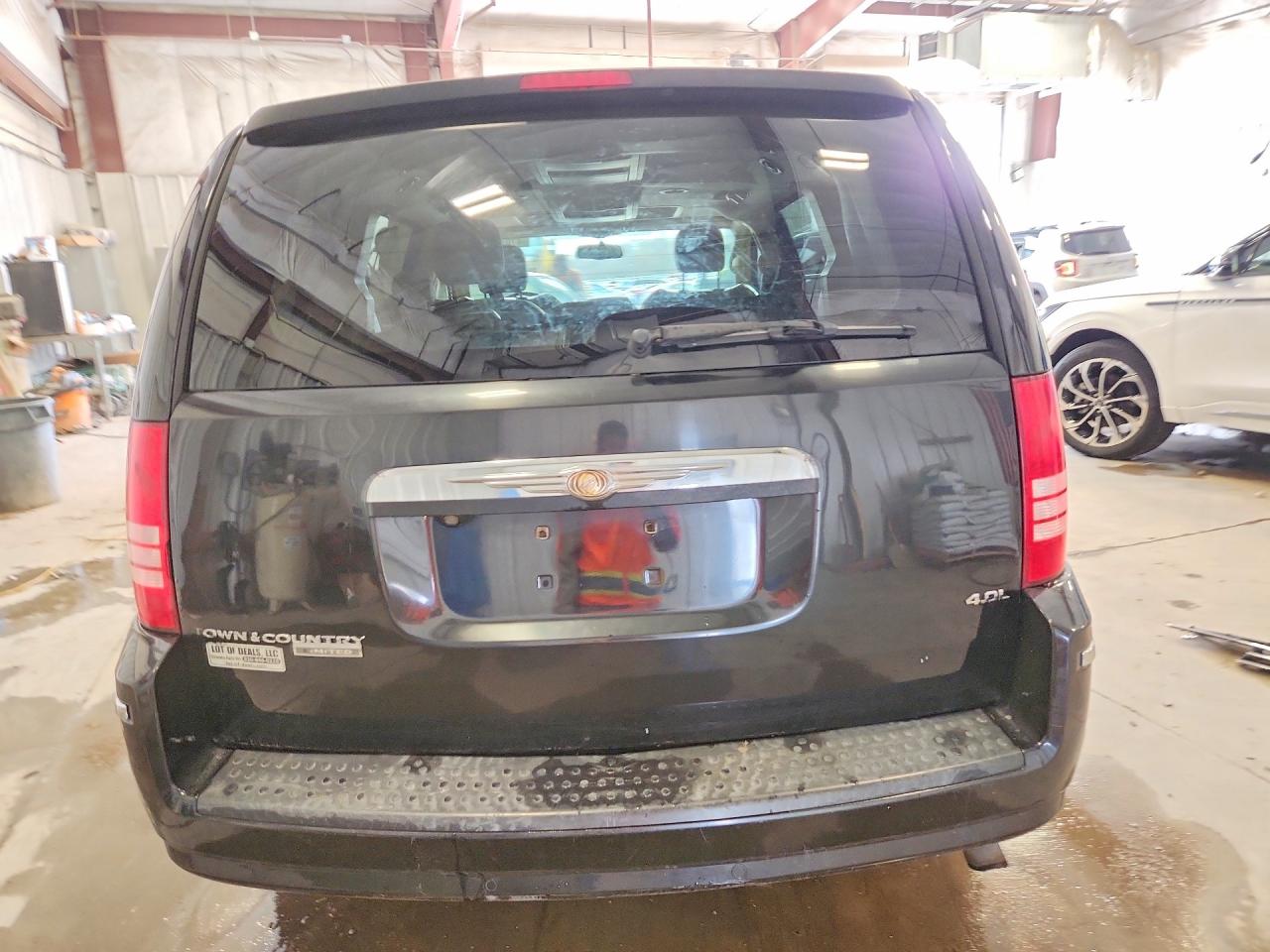 2008 CHRYSLER TOWN & COUNTRY LIMITED photo 11